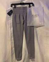 NVGTN Curve Leggings Photo 0