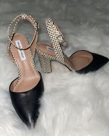 Chelsea and Violet Heels Photo 0