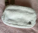 Lululemon Everywhere Belt Bag Photo 0