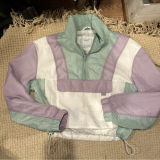 BERSHKA PULLOVER RETRO 80S COLOR
BLOCKING CROPPED WINDBREAKER JACKET MED/LAR Photo 0