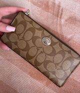 Coach Wallet Photo 0