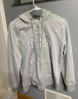 Gap Sweatshirt Photo 0