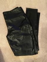 Kendall & Kylie Black Leggings Photo 0