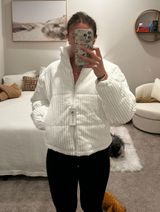 White Ribbed Puffer Jacket Photo 0