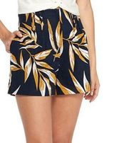 Paperbag Leaf Shorts Photo 0