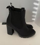 Black Heeled Boots Size 5 Photo 0
