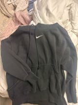 black nike hoodie Photo 0