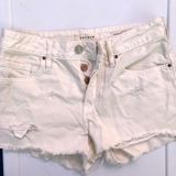 white ripped shorts Photo 0