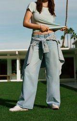 American Eagle Low Rise Skater Jeans Photo 0