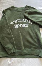 White Fox Boutique Crewneck Sweatshirt Photo 0