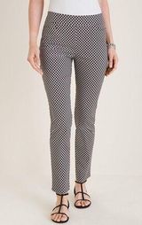 Chico's Size 0.5 US S 6 Fabulously Slimming Brigitte Diamond Print Ankle Pants Photo 0