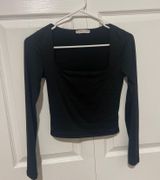 Sincerely Jules Square neck long sleeve Photo 0