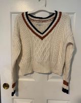 American Eagle Sweater Photo 0