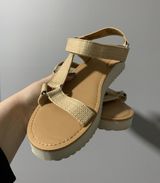 Universal Thread Tan Sandals Photo 0