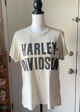 Women’s Harley-Davidson Size XL Cream with Black Logo Tee T-shirt Top, Classic! Photo 0