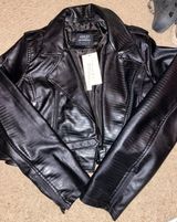 Leather jacket Size Large Black Photo 0