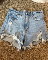 Abercrombie Mom High-Rise Shorts Photo 0
