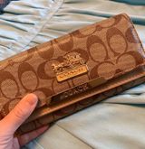 Coach Dupe Wallet Photo 0