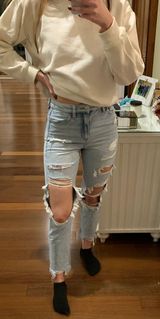American Eagle Mom Jeans Photo 0