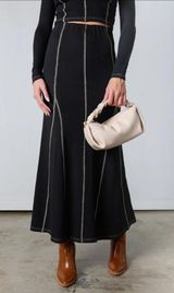 Vestique Skirt Photo 0