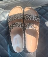 Old Navy Sandals Photo 0