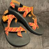 ORANGE CHACOS SIZE 8 Z Cloud ORANGE AND DARK ORANGE PATTERN Photo 0