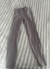 Alo Yoga Leggings Photo 0