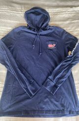 Hooded Long Sleeve Photo 0