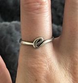 James Avery E letter ring Photo 0