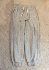 Lululemon sweatpants Photo 0