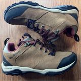 Women Columbia Mount Carmel Low Waterproof Leather Hiking/Walking Shoes Sz 6.5 Photo 0