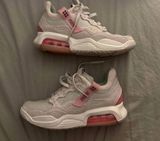 WMNS  MA2 ‘Light Bone Sunset Pulse’ Photo 0