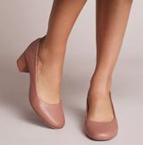 Kelsi Dagger Brooklyn Lott Heels size 7.5 Photo 0