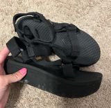 Teva Women’s Platform Sandals Photo 0