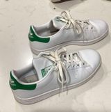 Stan Smith White & Green Sneakers Photo 0