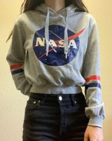 H&M Cropped Hoodie Photo 0