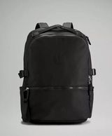 New Crew Backpack 22L Photo 0