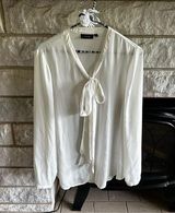 Women's White Long Sleeve Blouse Bow Collar Size L Photo 0