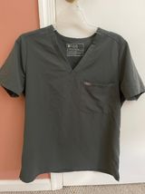 FIGS Scrub Set Photo 0