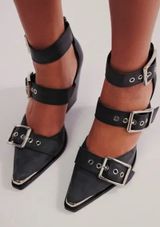 X Jeffrey Campbell Hendrix Shoes Photo 0