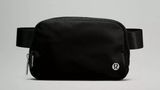 Lululemon Everywhere Belt Bag BLACK NWT Photo 0