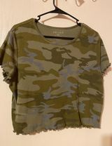 AWAKE Camo Crop top Photo 0
