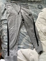 Nike Sweatpants Photo 0