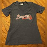 Vintage Women’s Atlanta Braves V-Neck Fitted Shirt Photo 0