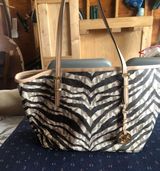 Michael Kors Purse Photo 0