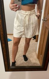 Vera Wang Trouser Shorts Photo 0
