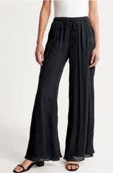 Abercrombie Crinkle Textured Pull-On Pants Photo 0
