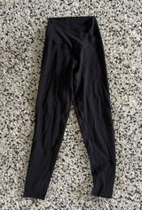 Black Crossover Leggings Photo 0