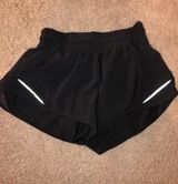 Lululemon Hotty Hot Short 2.5’’ Photo 0