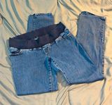 Liz Lange Size 4  Maternity jeans- good condition Photo 0